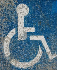 Штраф за парковку на территории для инвалидов