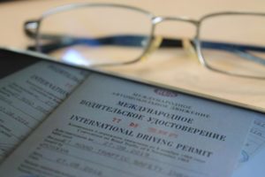 Как получить международные водительские права?   		